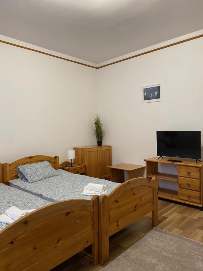 Global Apartmanhaz Вонярквашеги Екстериор снимка