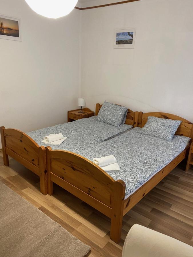 Global Apartmanhaz Вонярквашеги Екстериор снимка