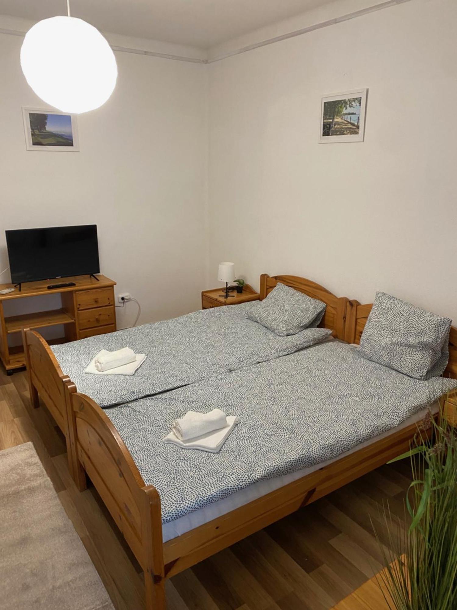 Global Apartmanhaz Вонярквашеги Екстериор снимка